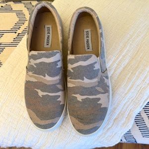 Steve Madden sneakers